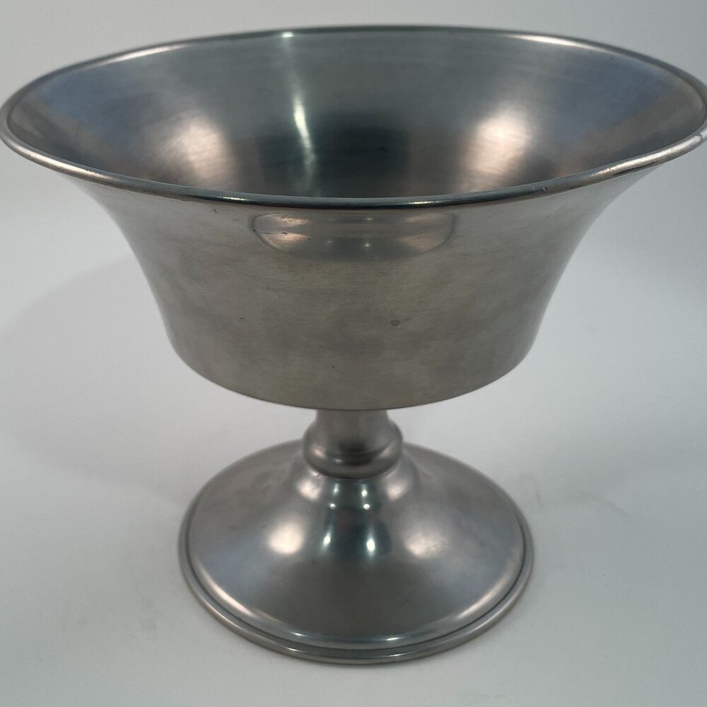 Woodbury Pewterers Vintage Apple Dish